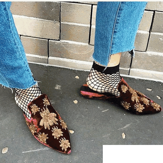 穆勒鞋怎么穿_今年流行怎样的单鞋？从这三款下手准没错！