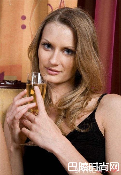 皮肤的干燥程度_如何才能让香水持久？同出门就没味说拜拜