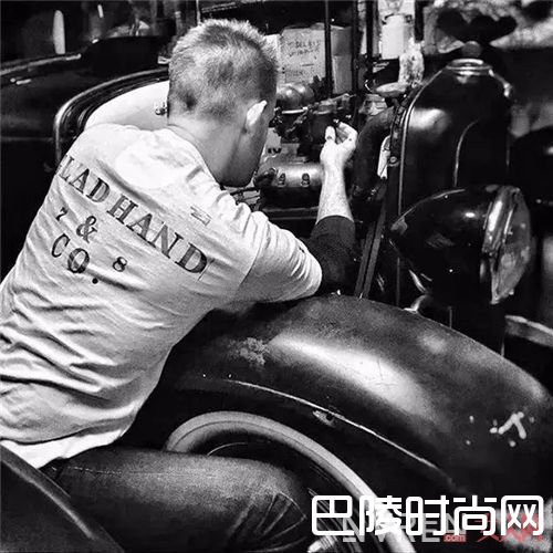 GLAD HAND & Co白T恤介绍_这三个品牌的白T恤 定能让你穿出夏天的味道