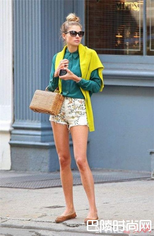 草编包介绍_纳尼？原来这才是打开夏日衣橱的正确方式 