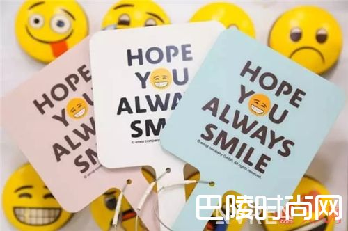 emoji系列_碰上这些可爱到爆的卡通产品 只能乖乖的掏钱了