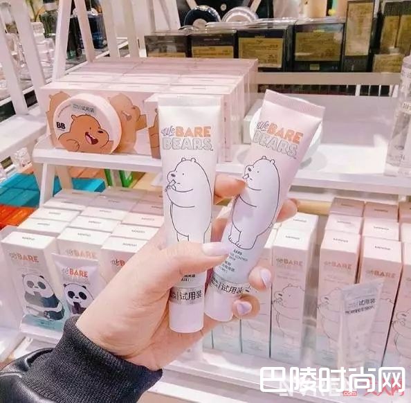 咱们裸熊限量化妆品_彩妆也要萌萌哒 最近新出的跨界抢钱天团有哪些?
