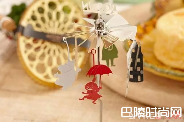 Moomin香水_彩妆也要萌萌哒 最近新出的跨界抢钱天团有哪些？