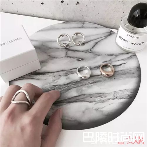 Byredo香水介绍_适合春夏的5款小众香水 不想撞香就靠它们了