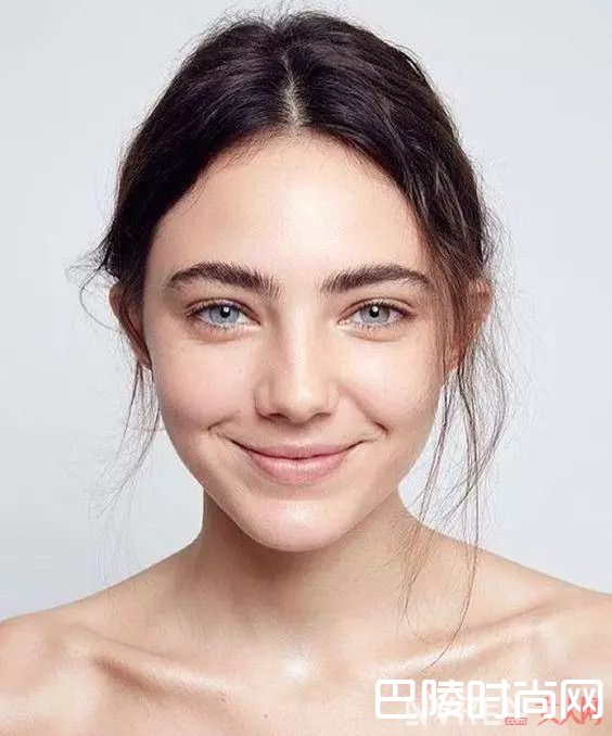 如何颈部按摩和护理_教你做颈部护理 怎样才能有迷死人的天鹅颈?