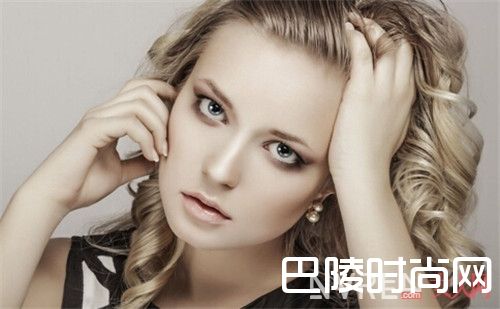 防晒品和粉底怎么配套好_女人千万不能忽略这5点！清晨要做好护肤很重要