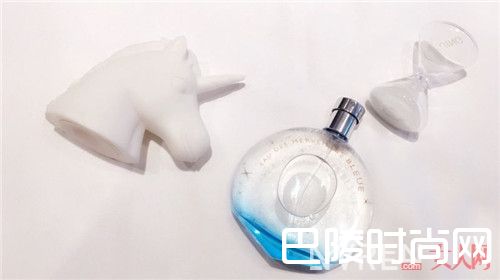 Hermes蓝色橘彩星光香水简介_2017年新香水上线：拥有1瓶就能风骚一整年！