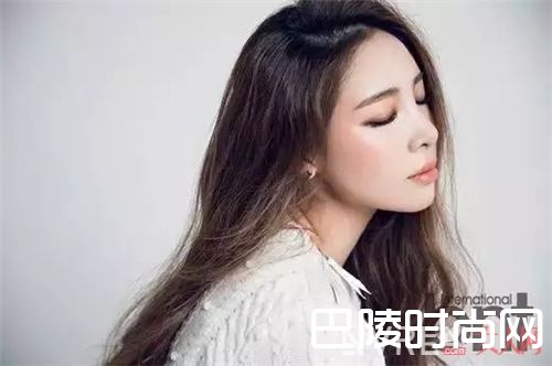 烟熏与粉红的搭配_365天妆容不重复!从学会这些眼唇搭配技巧开始