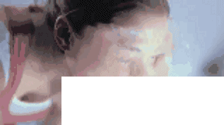 颈部保养需要注意的生活习惯_教你做颈部护理 怎样才能有迷死人的天鹅颈？