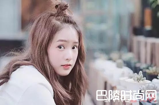 丸子头怎么弄才好看_撩汉大招，5款最令男生心跳加速的发型都在这里了！