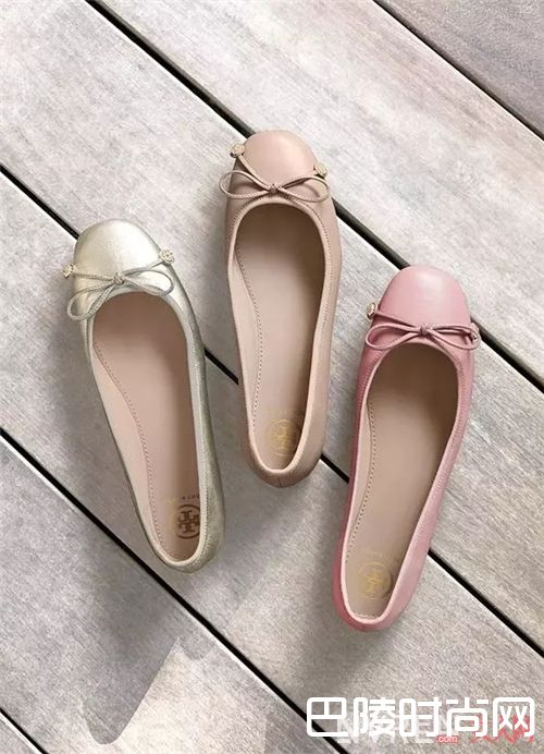 芭蕾平底鞋怎么挑？_最全平底鞋选择穿搭攻略 就算没跟也能显高
