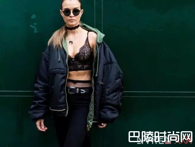 内衣外穿怎么搭_觉得内衣外穿太夸张？那是你没穿对！