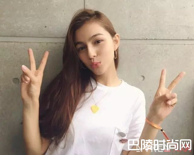 怎么样打造随性又自然的大偏分_撩汉大招,5款最令男生心跳加速的发型都在这里了!