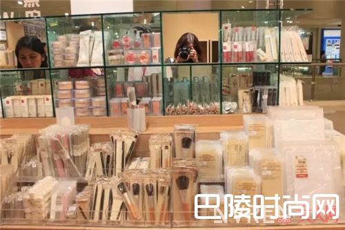 MUJI美妆介绍_它们曾经霸占你的衣柜 现在连你的美妆也不放过！