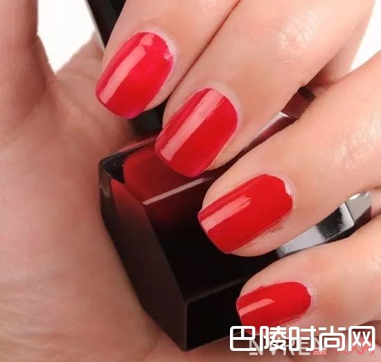 CL新款指甲油_口红圈的超级贵妇，CL萝卜丁又出超美貌裸色系新品口红！