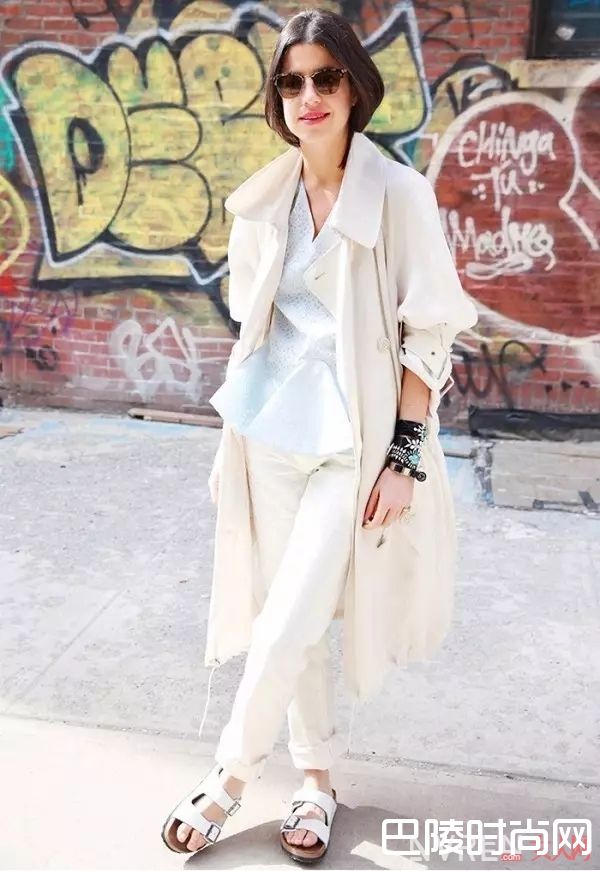 博肯鞋是什么_2017最火的五双“丑鞋”,你穿了吗?