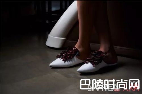 Sanayi313拖鞋介绍_没有一双看得过去的拖鞋 都不好意思过这个夏天了