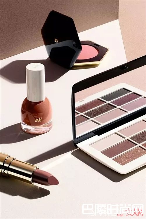 H&M美妆介绍_它们曾经霸占你的衣柜 现在连你的美妆也不放过！