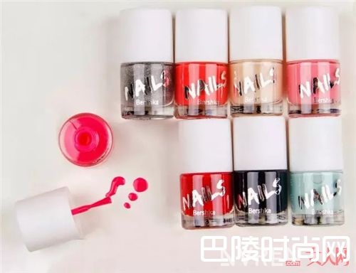 Bershka美妆介绍_它们曾经霸占你的衣柜 现在连你的美妆也不放过！