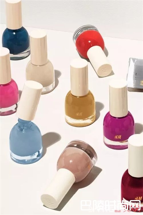 H&M美妆介绍_它们曾经霸占你的衣柜 现在连你的美妆也不放过！