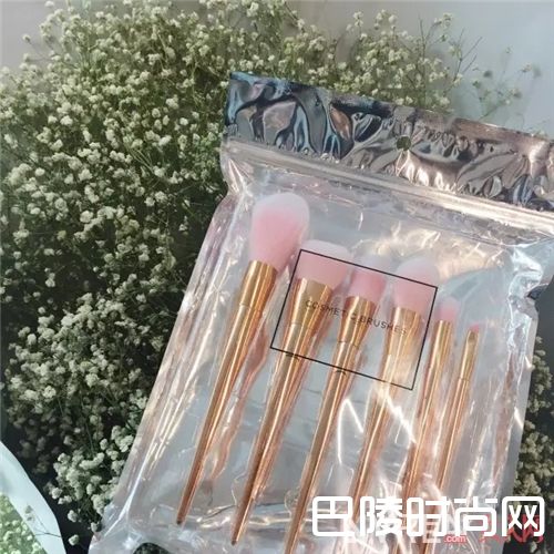 Forever21美妆介绍_它们曾经霸占你的衣柜 现在连你的美妆也不放过！