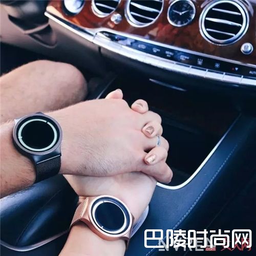 ZIIIRO手表_撞衫撞包还想和我撞表？还好我有这五个小众手表品牌