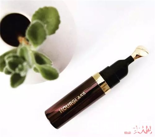 Hourglass护唇油_收下这份最小众的唇部解救指南 还你一个水润嘴唇