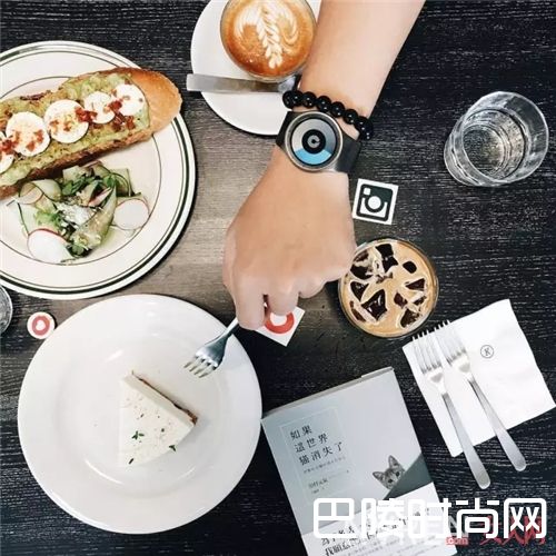 ZIIIRO手表_撞衫撞包还想和我撞表？还好我有这五个小众手表品牌