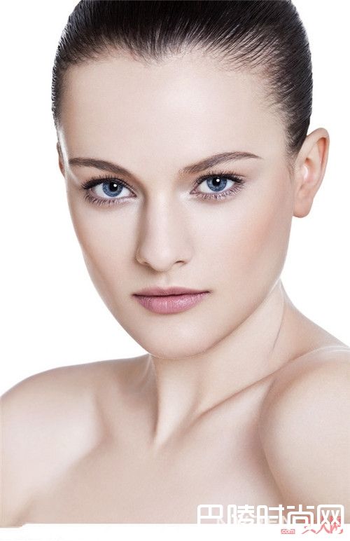 SUQQU晶彩光感妆前乳简介_4款人气毛孔隐形神器 让你拒绝粗毛孔和大油田! 