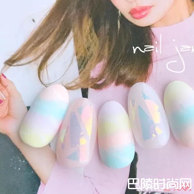 梦幻少女风格美甲_没有美甲的夏天是不完整的 近百款流行美甲推荐