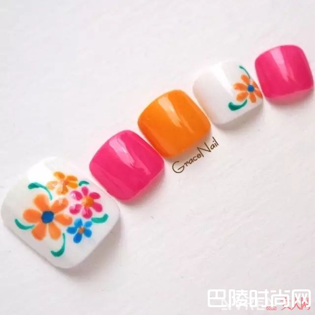 波西米亚风美甲推荐_没有美甲的夏天是不完整的 近百款流行美甲推荐