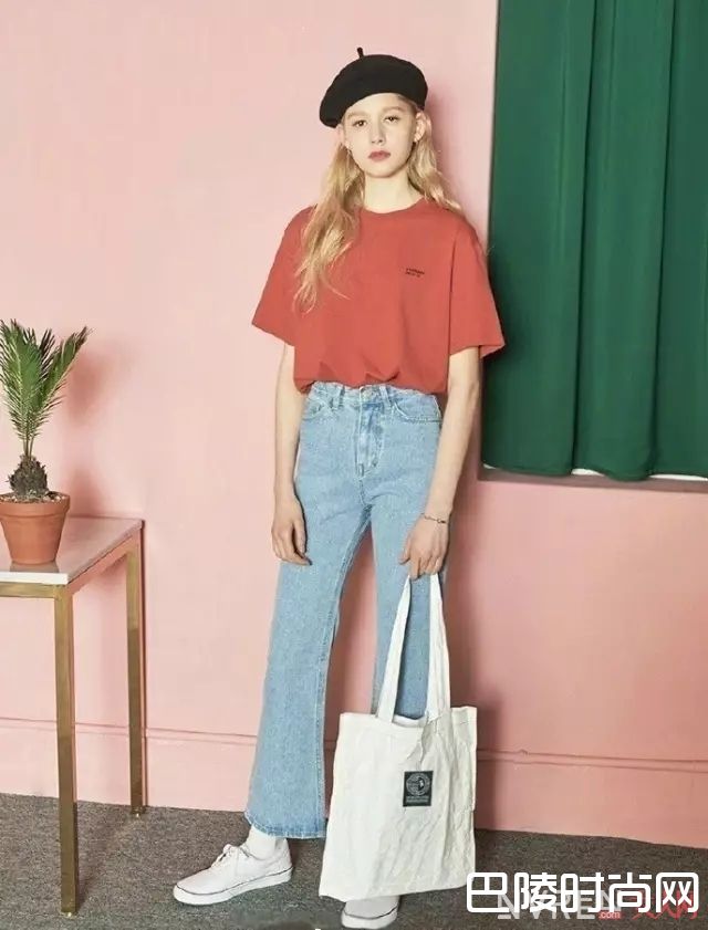 T恤牛仔裤的搭配_学生党活力穿搭 送给即将步入职场的你