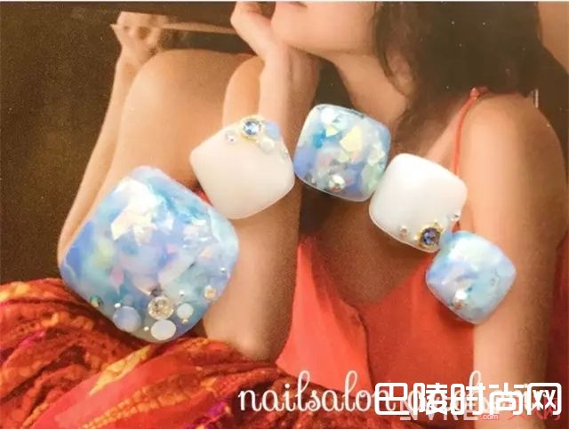 梦幻少女风格美甲_没有美甲的夏天是不完整的 近百款流行美甲推荐