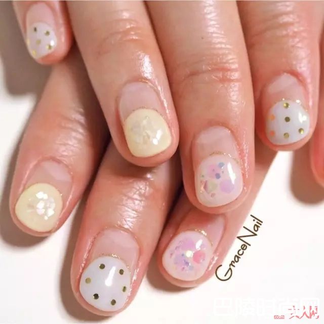 好看的果冻色美甲_没有美甲的夏天是不完整的 近百款流行美甲推荐