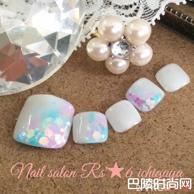 梦幻少女风格美甲_没有美甲的夏天是不完整的 近百款流行美甲推荐