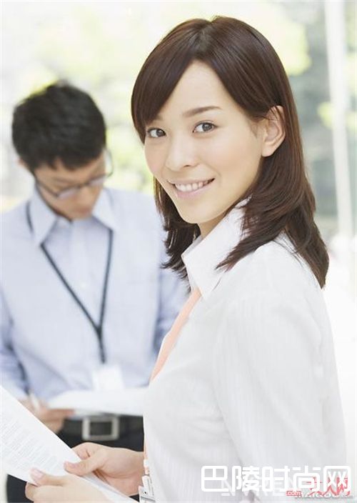 职场新人要用什么香水?_不同的香水适应不同职场角色 你选对了吗?