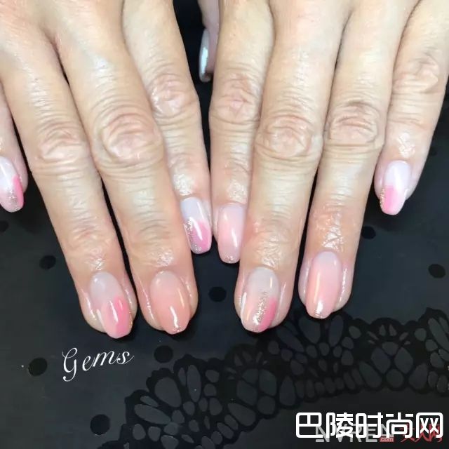 适合OL的美甲_没有美甲的夏天是不完整的 近百款流行美甲推荐