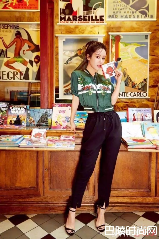 夏天休闲长裤如何搭配_夏日裤装这样穿，你比这些明星更有范儿！