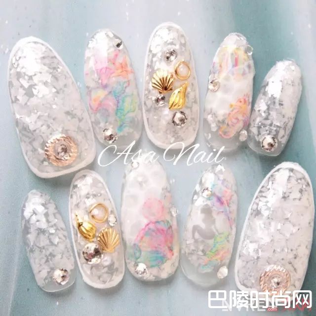 海洋风美甲推荐_没有美甲的夏天是不完整的 近百款流行美甲推荐
