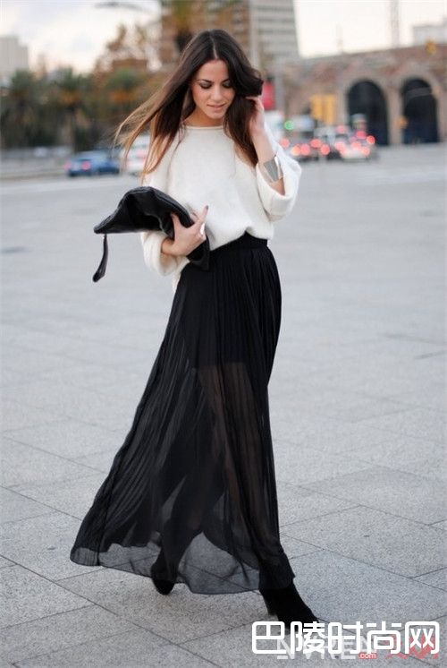 2017年最火搭配是T恤+仙女纱裙吗_2017年春夏最潮搭:T恤+裙子潮流搭配法