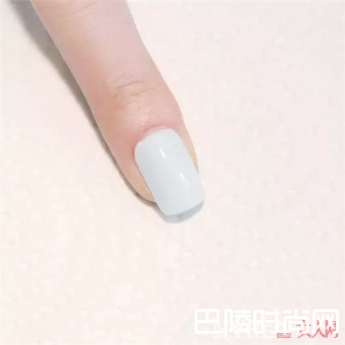 波普印花美甲怎么画?_将印花“穿”在指尖 让你的指尖Fashion有质感!