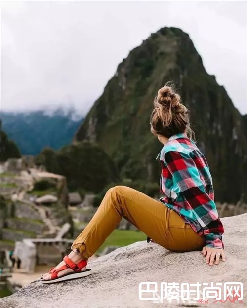 TEVA凉鞋_夏天把脚露出来 潮男潮女们都在穿这几款凉鞋