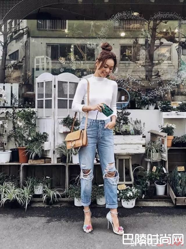 白T牛仔运动鞋_最吸引直男的穿衣公式 女生这么穿他们觉得超美