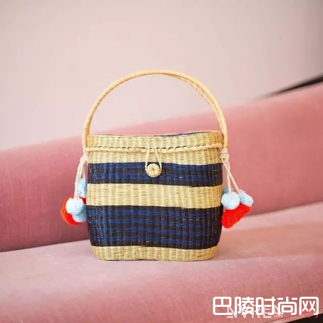 草编野餐包推荐_夏天流行的菜篮子包 必须这么挑才有质感