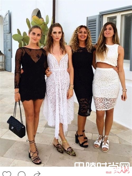 Alberta Ferretti拖鞋怎么搭配好_2017夏天，最值得入手的13双拖鞋有哪些品牌？