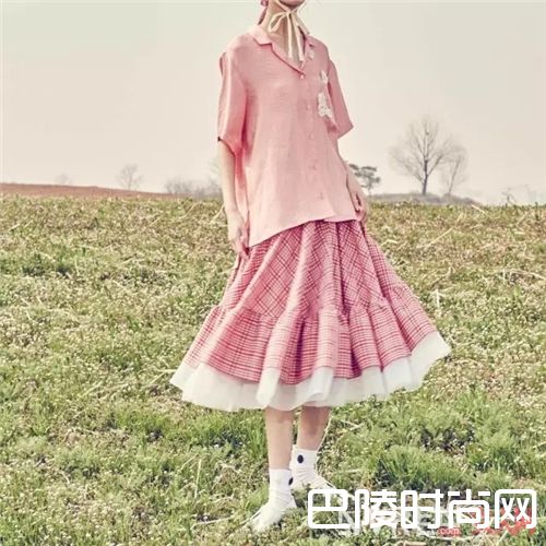 野餐时穿什么品牌?_不同场合该如何穿搭?这5个韩国品牌值得入手