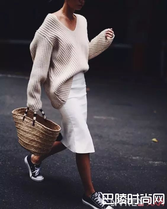 度假风格的草编包推荐_夏天流行的菜篮子包 必须这么挑才有质感