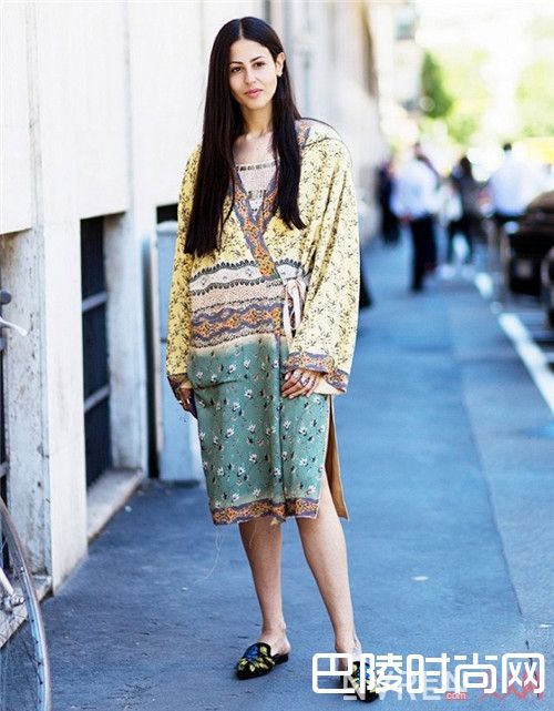 Alberta Ferretti拖鞋怎么搭配好_2017夏天，最值得入手的13双拖鞋有哪些品牌？