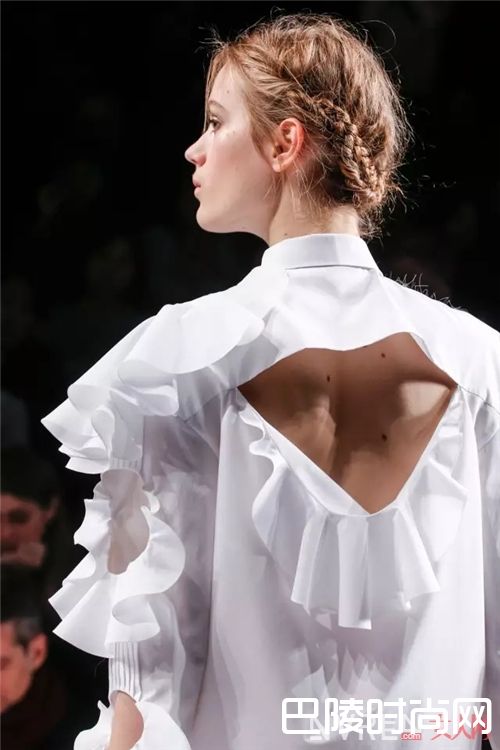 荷叶边衬衫如何搭配？_衬衫的穿法那么多 想要美出新花样就选这三种