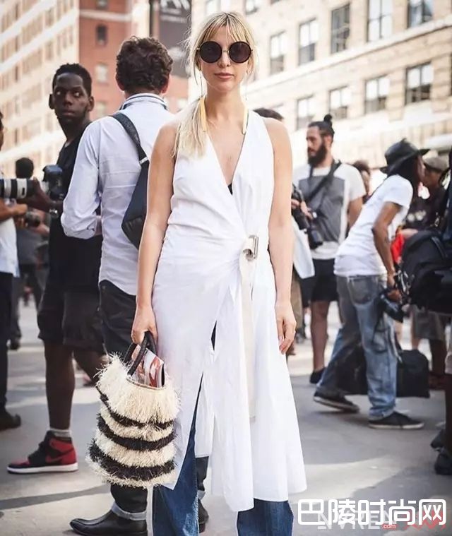 度假风格的草编包推荐_夏天流行的菜篮子包 必须这么挑才有质感